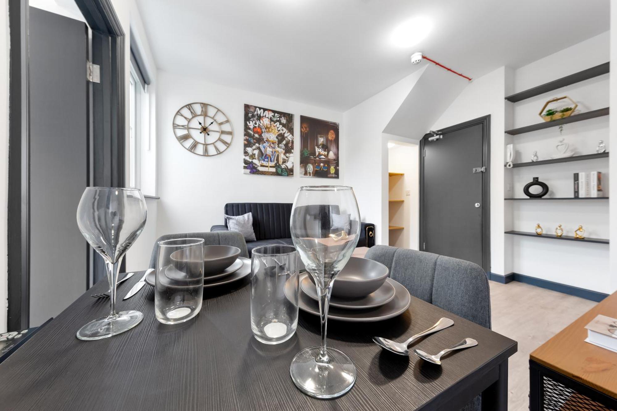 Mini Royale' - 1bdr - Parking Apartament