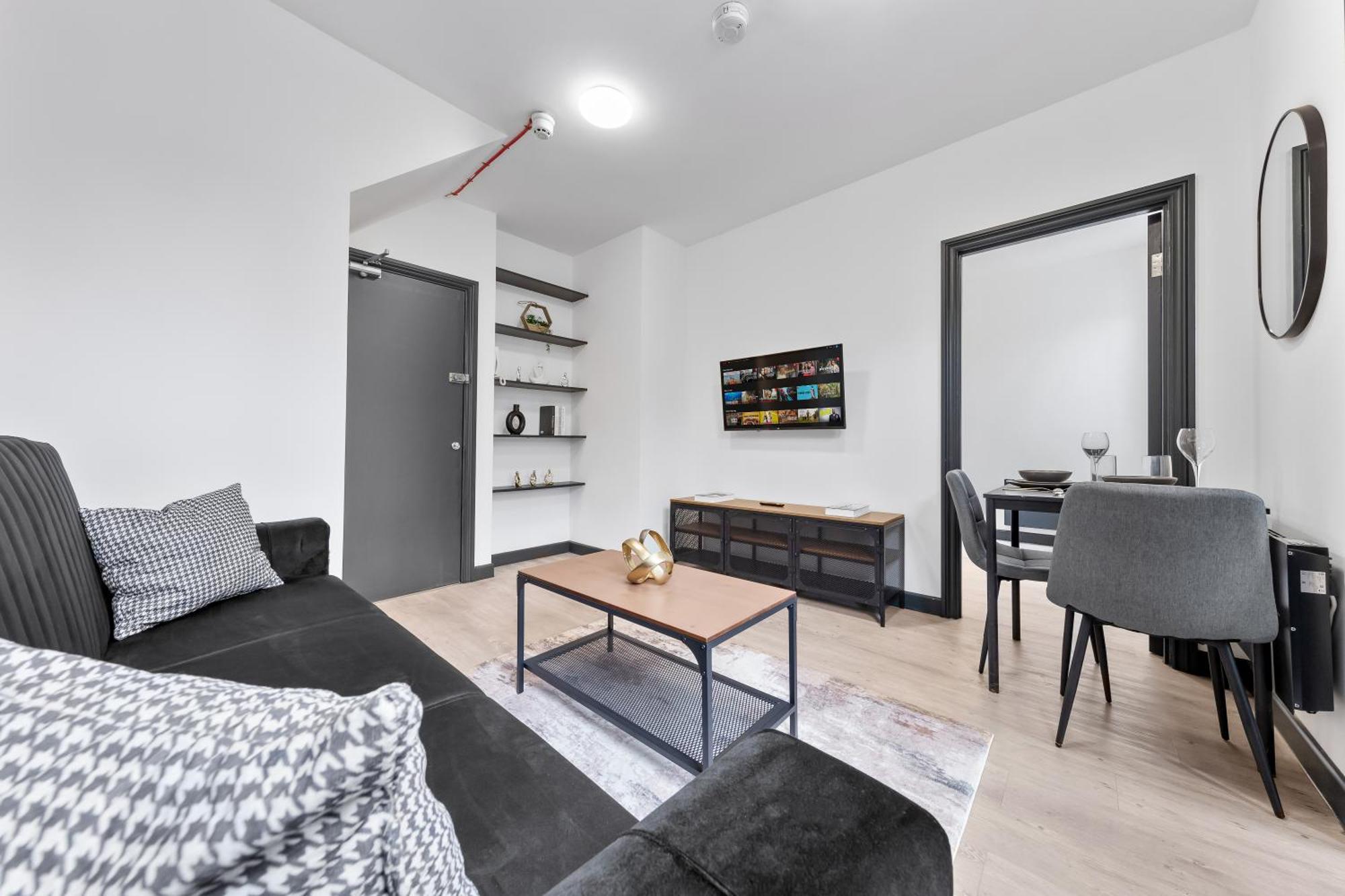 Mini Royale' - 1bdr - Parking Apartament *